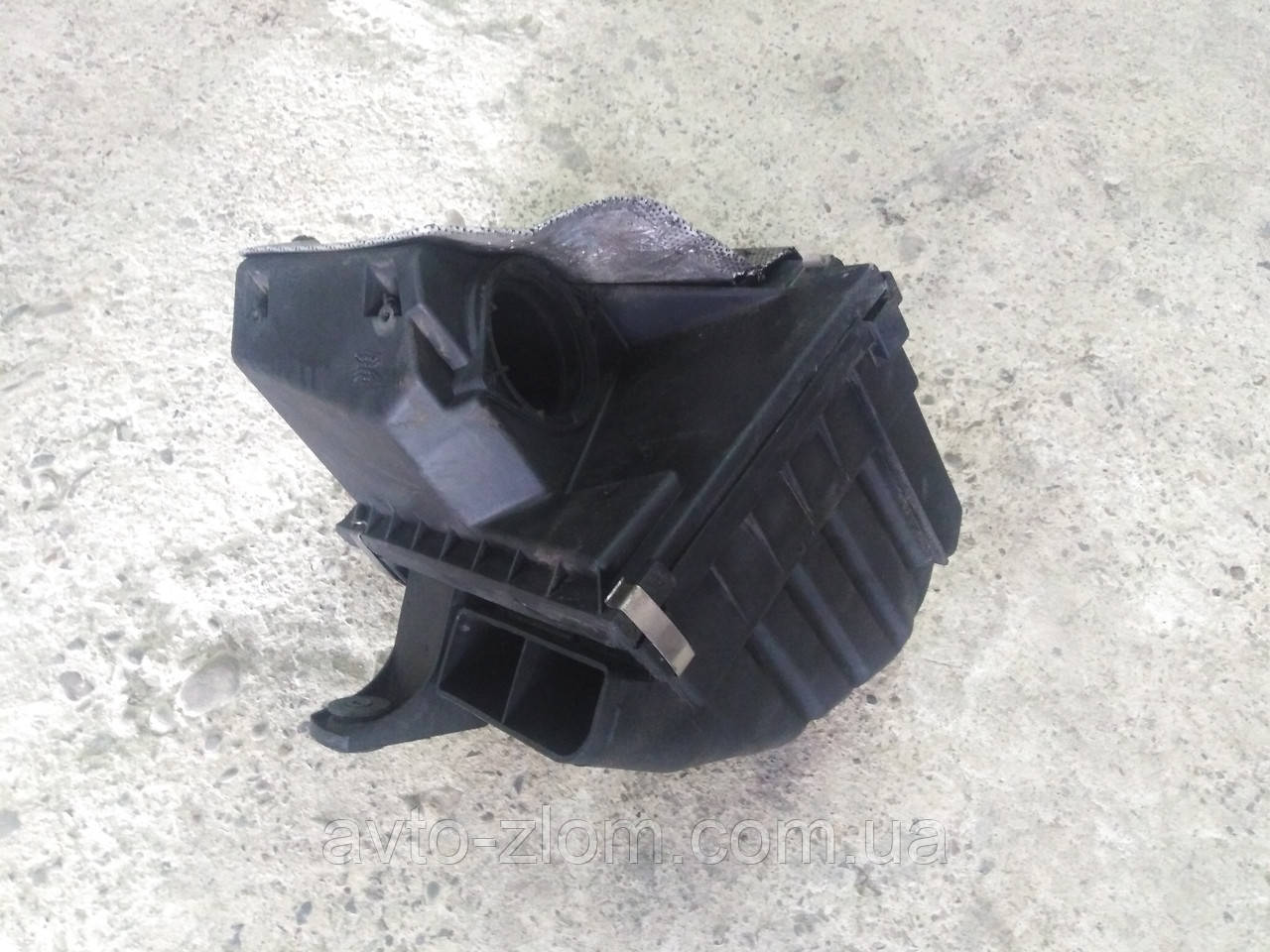 Корпус повітряного фільтра Volkswagen Passat B5, Пассат Б5 1,9 TDI. 8D0129607M., фото 1
