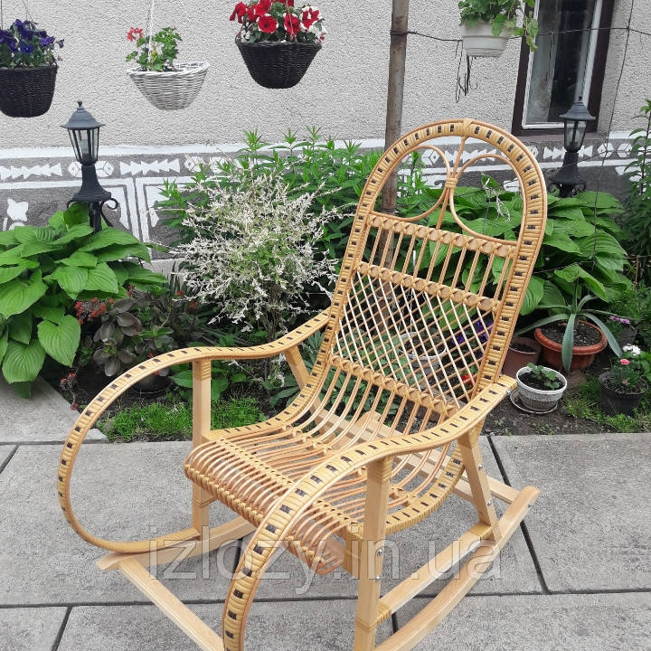 Плетена крісло-гойдалка з лози +ротанг у натуральному кольорі розбірне