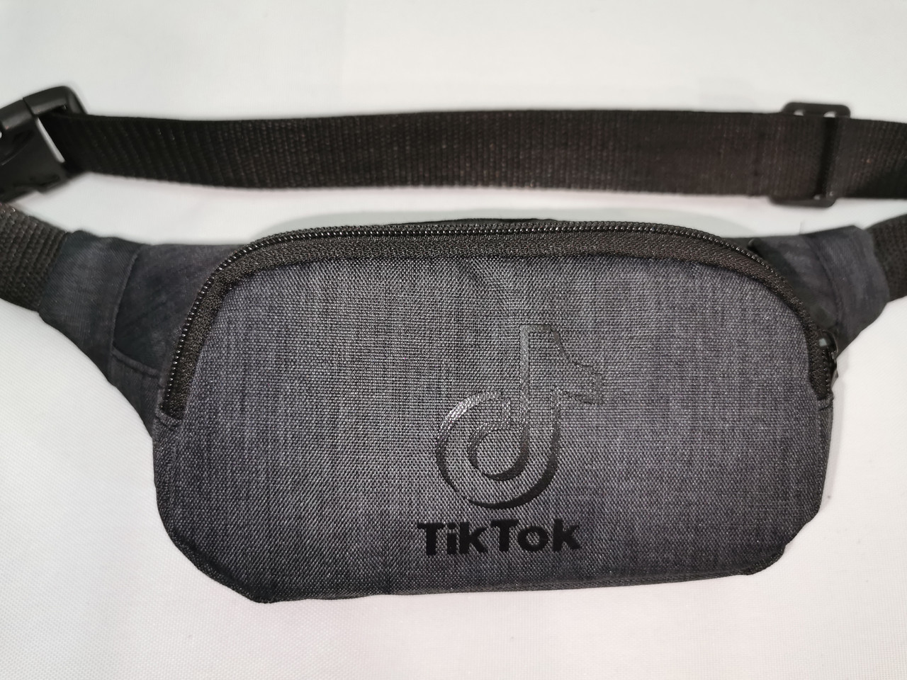 (11*31 чудово)Дитяча сумка на пояс Tik Tok месенджер спортивні барсетки підліткові Дівчинка та хлопчик гурт