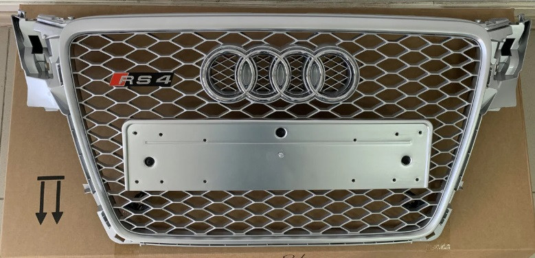 Решітка радіатора Audi A4 B8 (07-11) стиль RS4 (срібло)