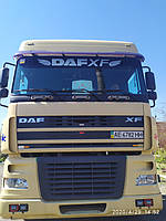 Производство и замена лобового стекла триплекс на грузовике DAF XF 95 с надписью в Никополе (Украина). 7