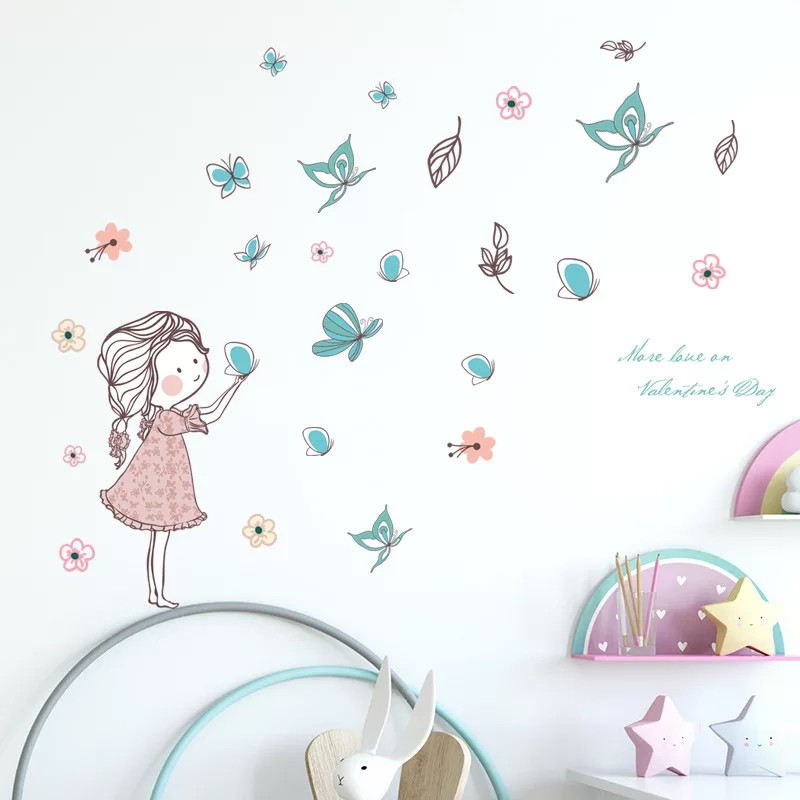 Вінілові наклейки на стіну, вікна, шафи, вітрин "Дівчинка запускає метеликів" 103см*148см (лист 50*70см)