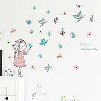 Вінілові наклейки на стіну, вікна, шафи, вітрин "Дівчинка запускає метеликів" 103см*148см (лист 50*70см), фото 3