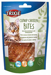 Ласощі для кішок PREMIO Catnip Chicken Bites Trixie з курячою грудкою і м'ятою 50гр