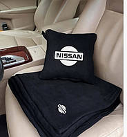 Подушка і плед в автомобіль з вишивкою логотипа "Nissan"