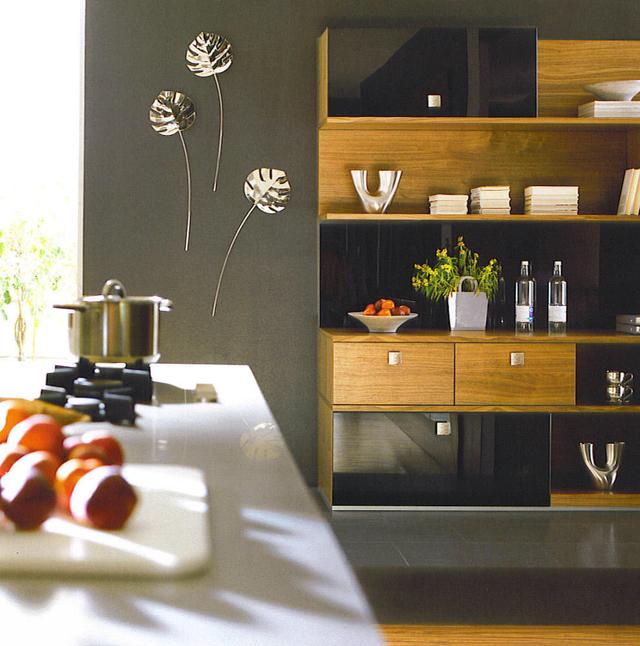 Квадратная ручка в бронзе на мебели