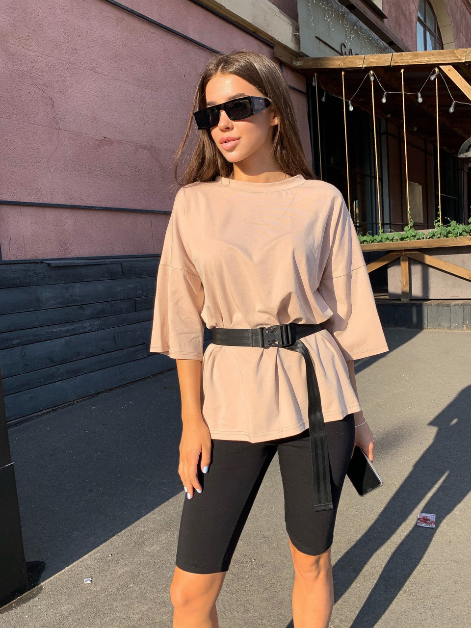 Модна жіноча футболка оверсайз із поясом, фото 1