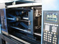 Виробництво виробів із пластмас способом лиття під тиском.