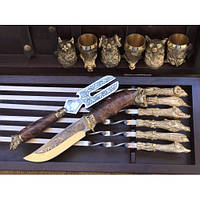 Набор для шашлыка "Охотничий трофей" в деревянном кейсе (шампура, рюмки, нож, вилка)