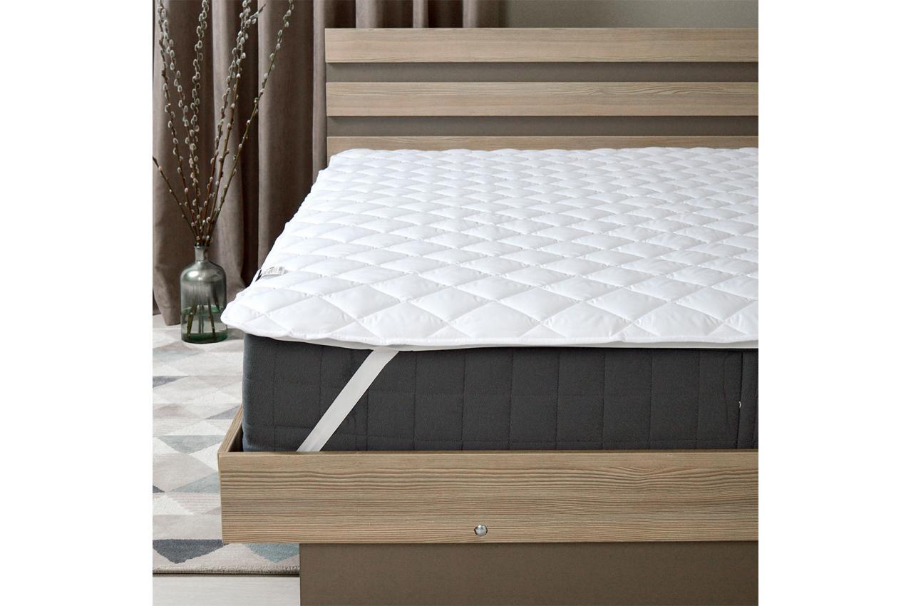 Наматрацник стьобаний 160x200 з гумками по кутах Comfort IDEIA