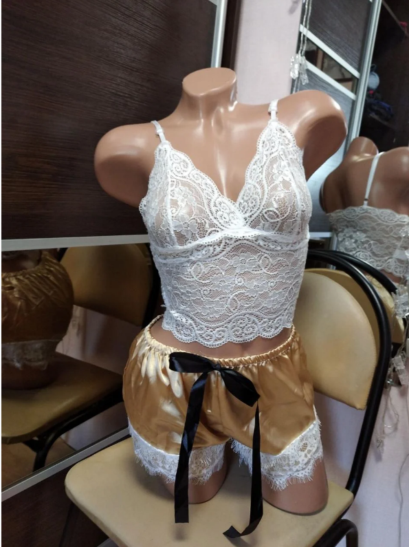 Атласна піжама