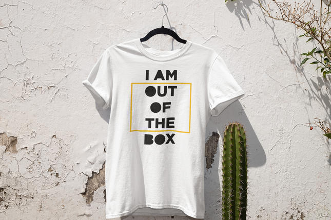 "Я з коробки" футболка з оригінальним принтом " Iam out of the box ", фото 2