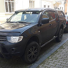 Дефлектори вікон (вітровики) Mitsubishi L-200 2006-2015 4шт (Hic)