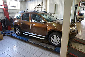 Пороги (підніжки) майданчик Can otomotiv для Renault Duster 2010+