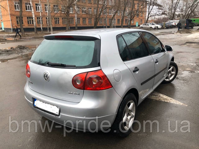 volkswagen_golf_5