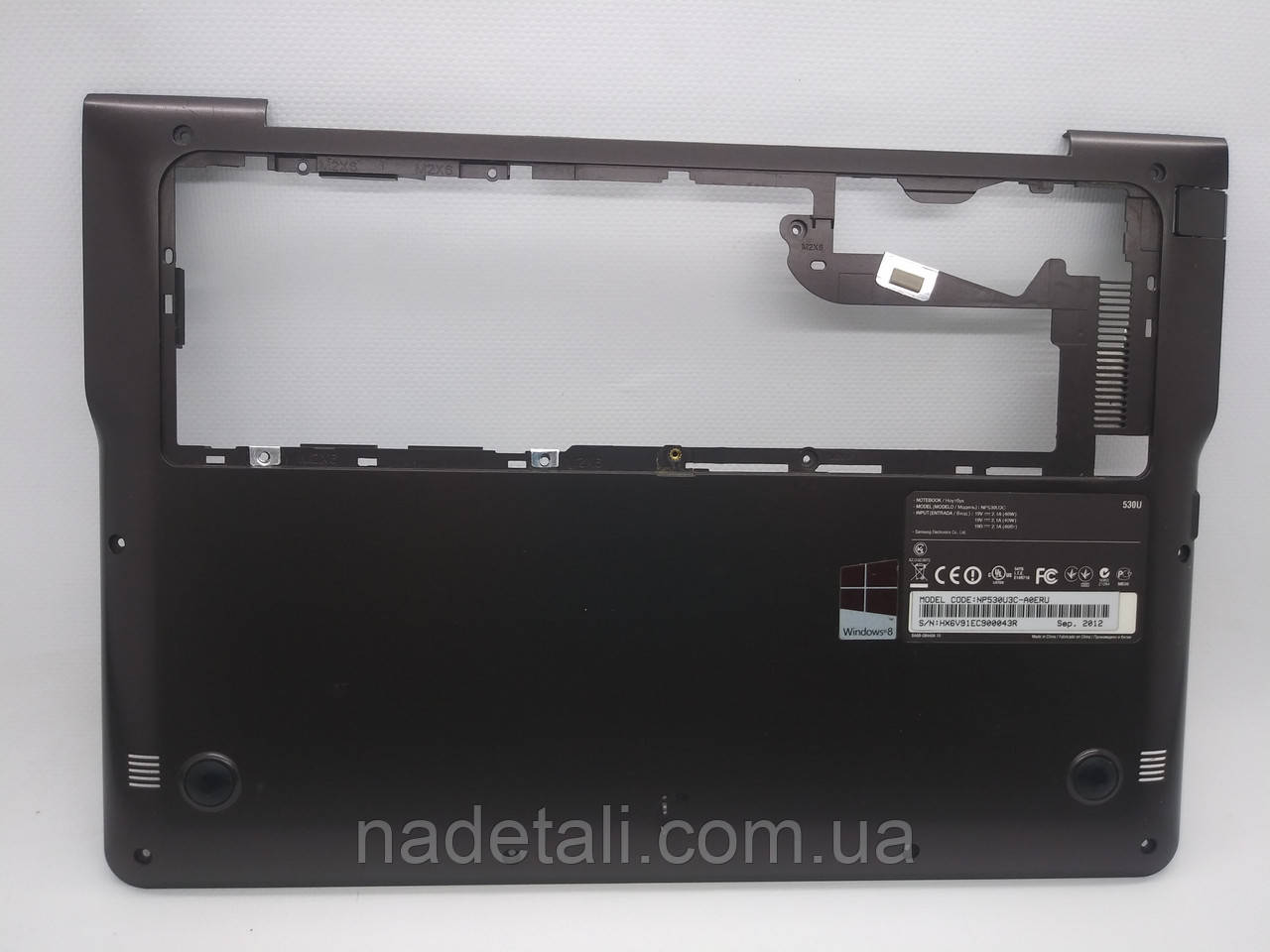 Нижняя часть Samsung NP530U3C BA75-03713F