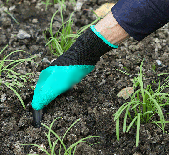 Садовые перчатки с когтями Garden Genie Gloves - фото 7 - id-p1205275122