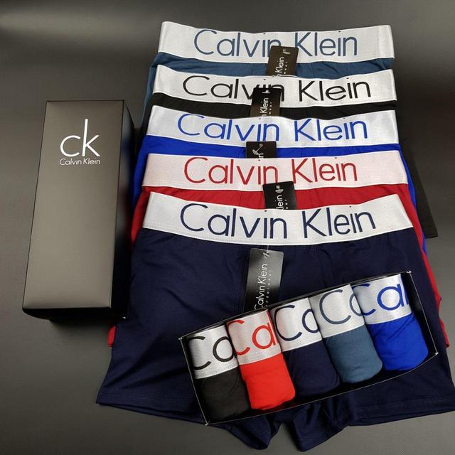 труси, нижня білизна, труси кельвін кляйн,труси купити, Calvin Klein, подарунок чоловікові, придбати Calvin Klein,нижня білизна, трусики, боягузи, бексеры