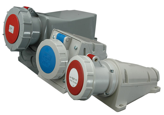 Розетка настінна EZH-6343 IP67 (63A 400V 3P+PE) ETI 4482046