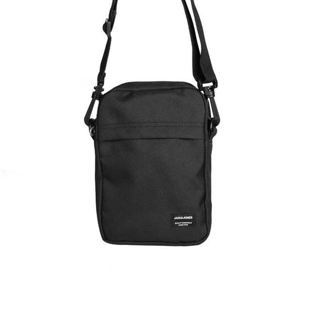 Невелика чоловіча сумка через плече Jack&Jones чорного кольору Невелика чоловіча сумка через плече Jack&Jones чорного кольору