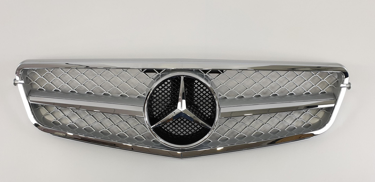Решітка радіатора Mercedes W204 стиль C63 AMG (хром + срібло), фото 1