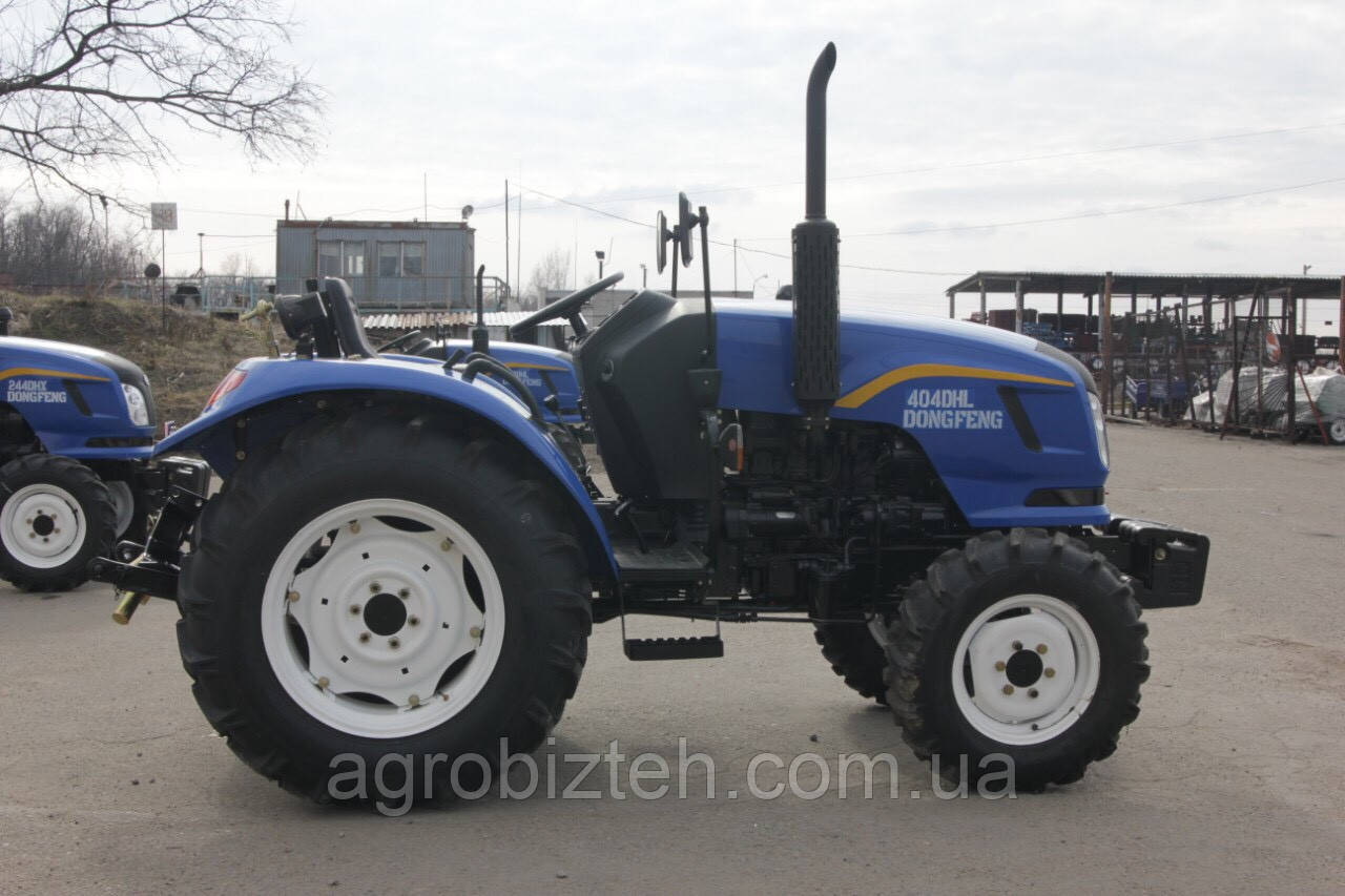 Міні-трактор Dongfeng DF404DHL 40 к. с. (8+2) 2-х диск. сц.