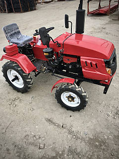 Трактор ДВ 160LXL із заводу