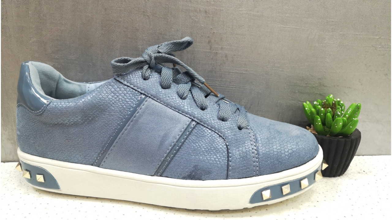 Жіночі блакитні кросівки Roger з заклепками, 36-41