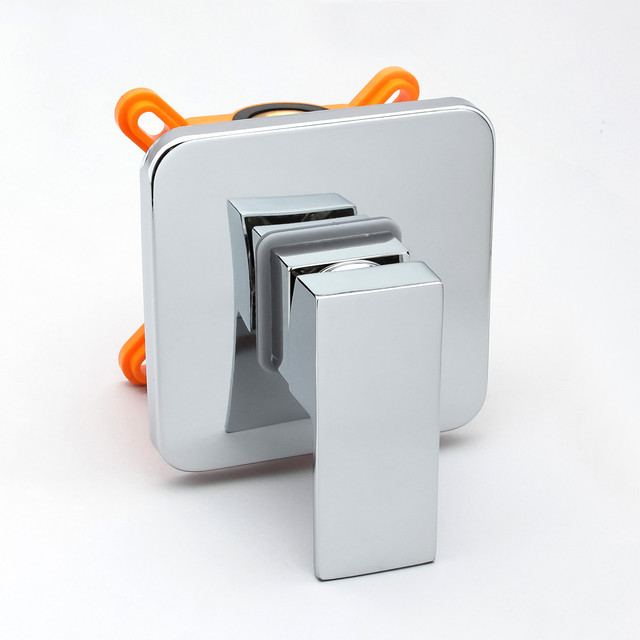 Змішувач прихованого монтажу для набору гігієнічного душу SGD-08 з дизайном квадратної форми.