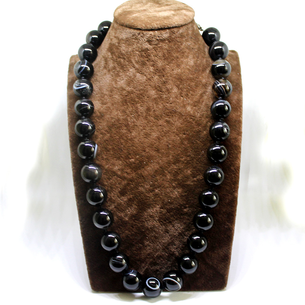 Красиві намисто з натурального напівдорогоцінного каменю Чорний агат