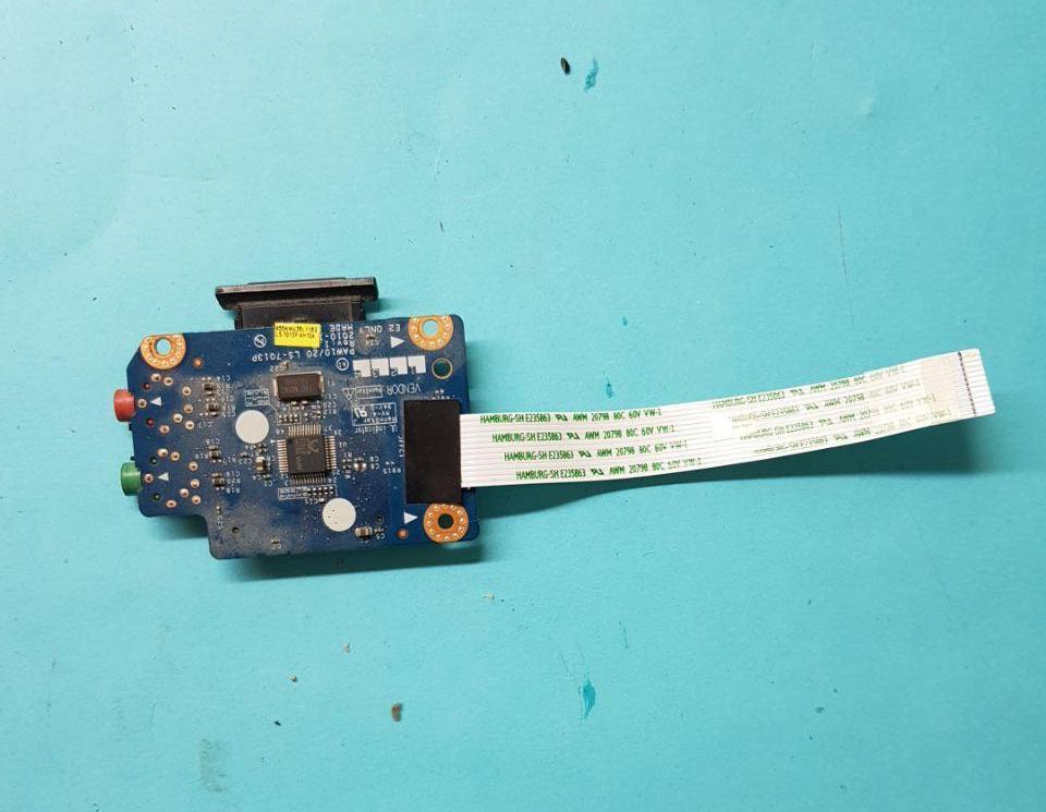 Картридер + звуковий роз'єм + мікрофонний роз'єм на шлейфі Розбирання ноутбука Lenovo 560e