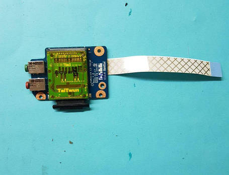 Картридер + звуковий роз'єм + мікрофонний роз'єм на шлейфі Розбирання ноутбука Lenovo 560e, фото 2