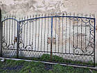 Ковані розпашні ворота з профнастилом та елементами ковки, фото 5