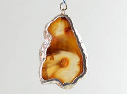 Стильний кулон з натурального каменю Сердолік