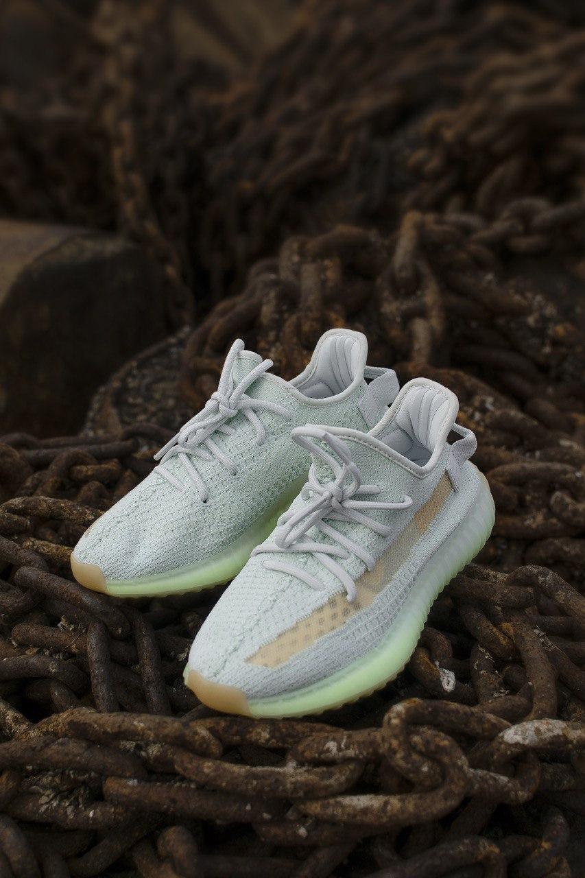 Кросівки чоловічі Adidas Yeezy V2 Hyperspace (адіас ізі буст хайперспейс)