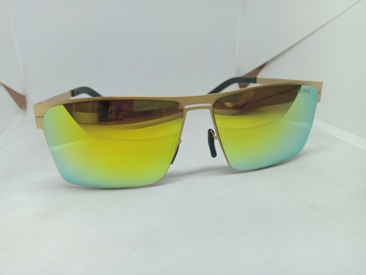 Солцезащитные очки полароид Ferre зеркальные: продажа, цена в Запорожье ...