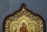 Фігурний кіот для ікони з внутрішньої позолоченій різьбленою рамою., фото 4