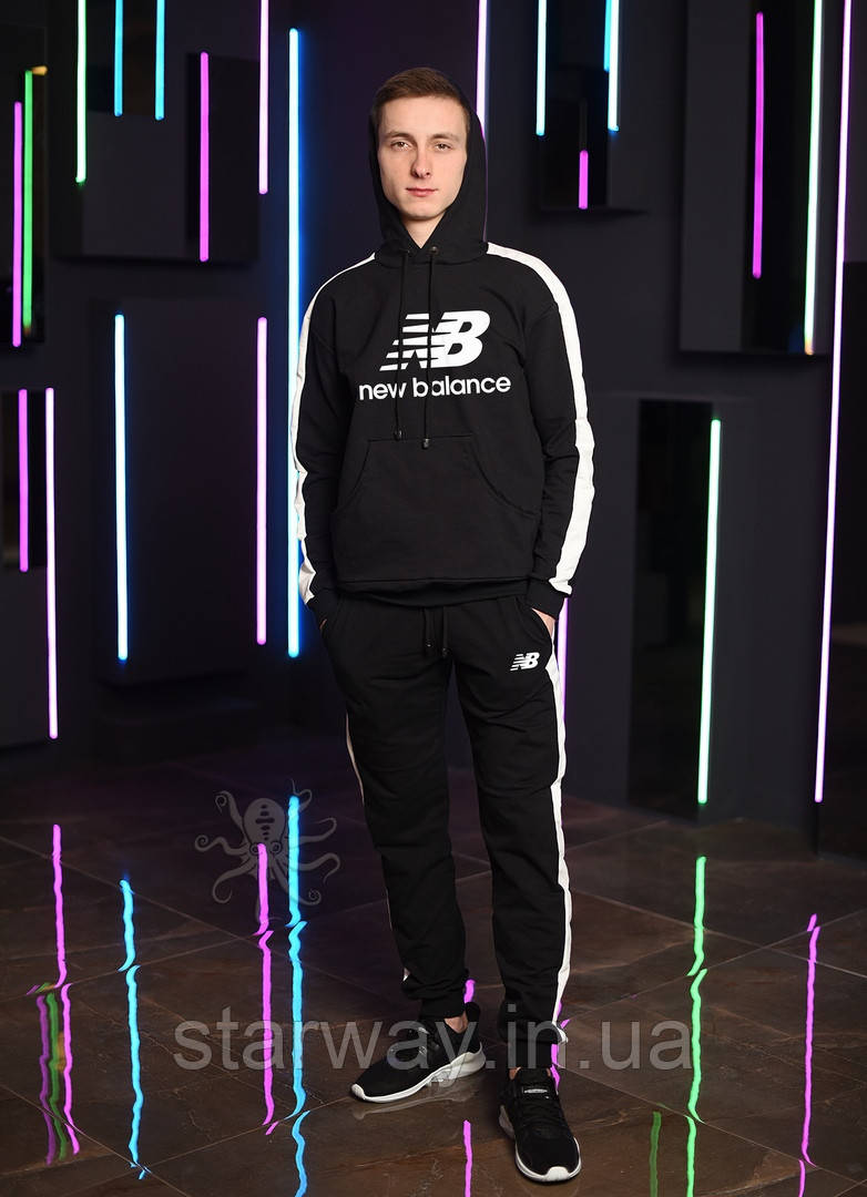 Спортивний трикотажний костюм з білими лампасами new balance з капюшоном