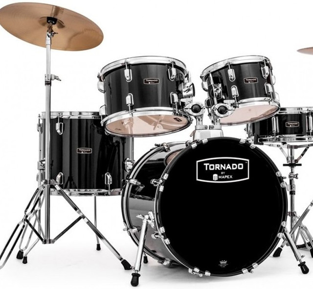 Ударные инструменты барабанная установка!!!