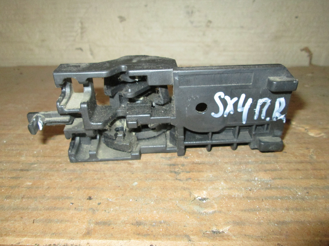 Б/у ручка дверей внутрішня передня права для Suzuki SX4 2006-2009