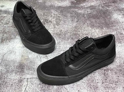 Harga vans black shoes 2025