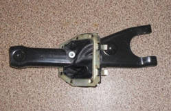 Вилка вимикання зчеплення ЕЛЬ-БІЗНЕС з чохлом 3302-1601200