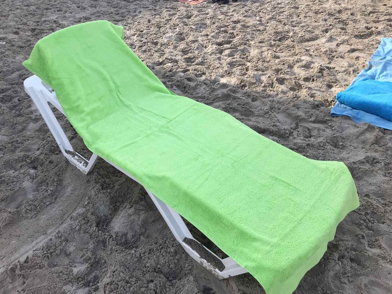 Пляжний махровий рушник 70 на 200 см Туреччина зелена