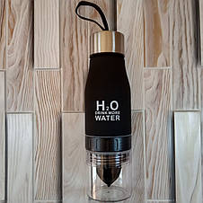 Спортивна пляшка для води та напоїв H2O з цитрусовою соковижималкою 650 мл Чорна (реальні фото), фото 2