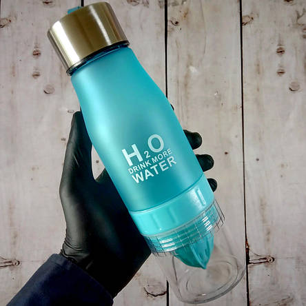Матова пляшка для води та напоїв H2O Water Bottle з соковижималкою 650 мл Синя (Живі фото), фото 2