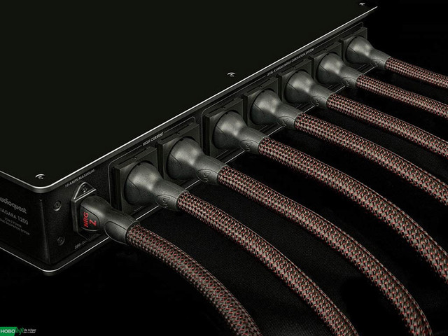 Audioquest Niagara 1200 система кондиціонування електроживлення на 7 розеток до 15 А