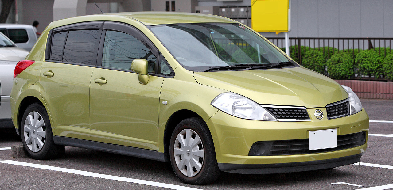 Мухобойка, дефлектор капота Nissan Tiida 2006- (EGR)