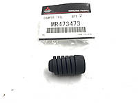 Оригінальний відбійник капота MR473473.