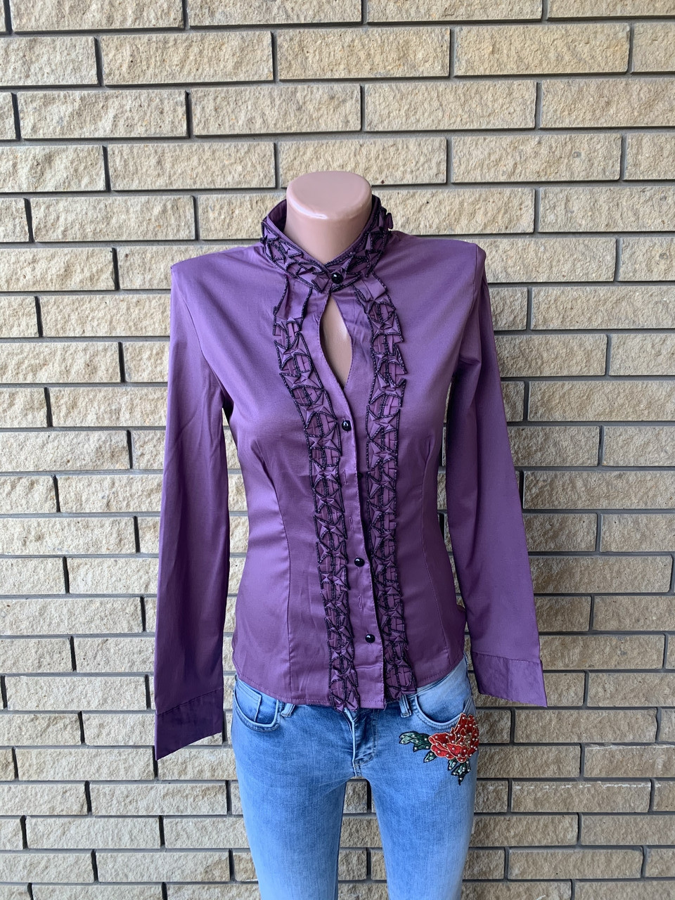 Блузка жіноча стрейчева BASE