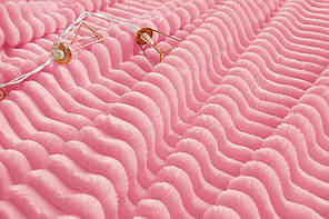 Плед покривало 200х220 Рожевий плюш смужка на ліжко, диван, фото 3